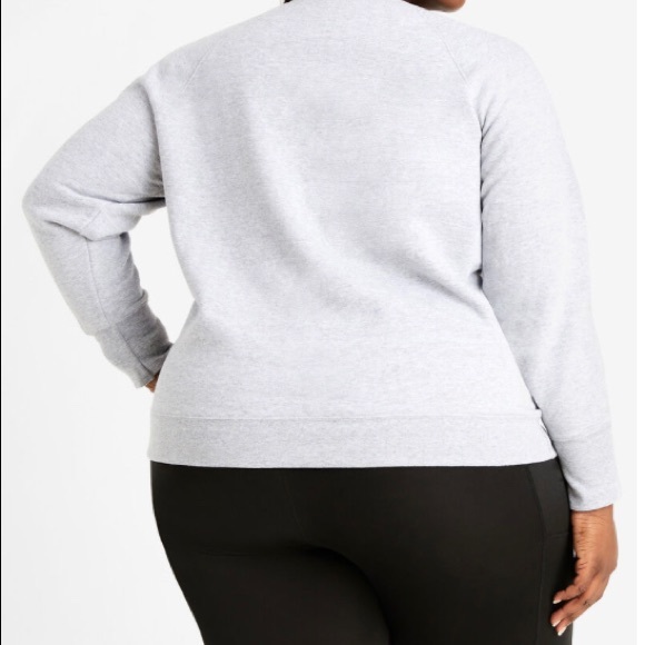 Sweatshirt. Champion. - Picture 2 of 8